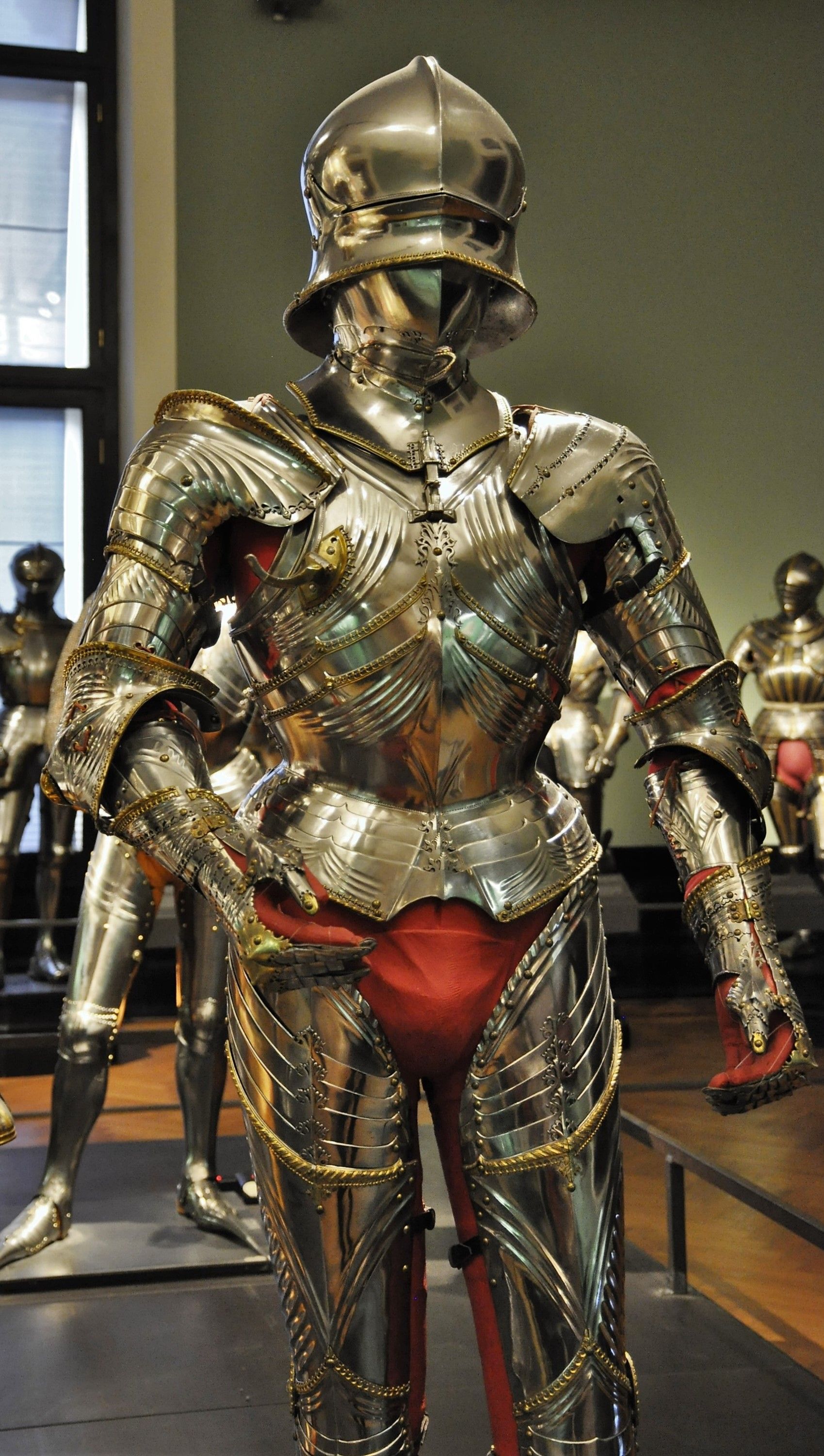 One of my all time favourites, the armour of Sigismund von Tirol : r\/ArmsandArmor